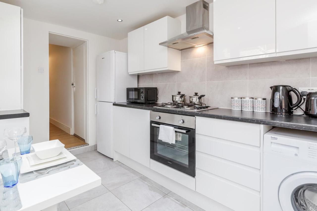 2 Bedrooms Serviced Apartment Excel Exhibition Centre, O2 Arena, Stratford Olympic City, Forest Gate, Central Лондон Экстерьер фото