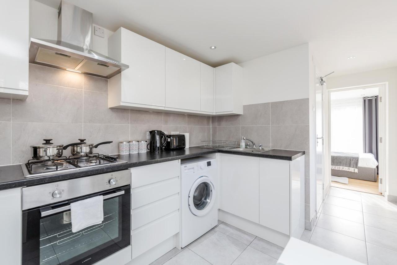2 Bedrooms Serviced Apartment Excel Exhibition Centre, O2 Arena, Stratford Olympic City, Forest Gate, Central Лондон Экстерьер фото