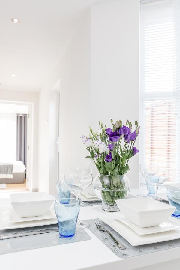 2 Bedrooms Serviced Apartment Excel Exhibition Centre, O2 Arena, Stratford Olympic City, Forest Gate, Central Лондон Экстерьер фото